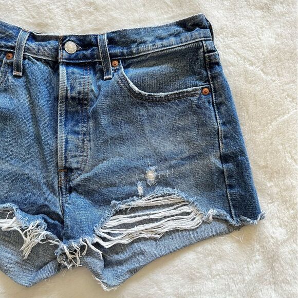 Levi’s 501 Shorts Distressed Size 29 - Picture 2 of 12
